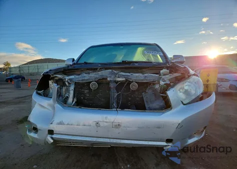 2010 Toyota Highlander Limited z USA, uszkodzony, nr VIN 5TDDK3EH6AS021848